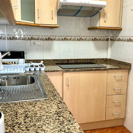 Amplia Casa Independiente Cerca Del Mar * تورّيفيِخا